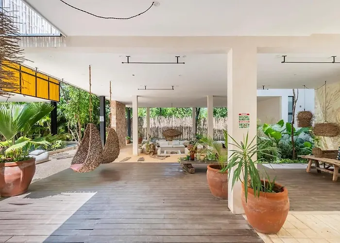 Beauty Designed 4 Queen In W Amenities *